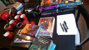 Før vi valgte Warhammer snakkede vi andre muligheder: Torg, Drager og Dæmoner, Over the Edge, Hôl, Secret of Cats, Castle Falkenstein, Earthdawn, Blue Planet, RuneQuest, Teenage Mutant Ninja Turtles & Other Strangeness, Star Frontier, Traveller, Paranoia, Æon, Burning Empires, Hillfolk, Chill, Hackmaster, TWERPS, In Nomine, MERP og flere til.