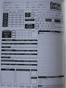 Har man set et d20 charactersheet, har man set dem alle. Sammenlign FSd20 arket med VPS-arket.